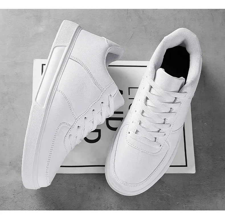 Streetline Men's Clean Simple Sneakers